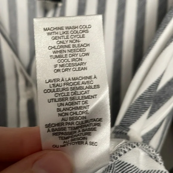 Button down casual top - Picture 6 of 7